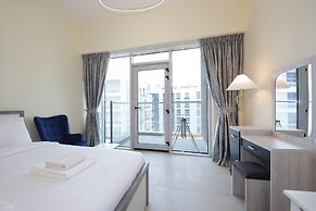 Studio Apartment in Azizi Samia