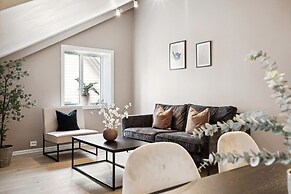70 Degrees North Apartment