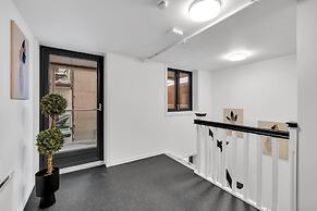 70 Degrees North Apartment
