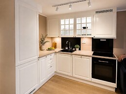 70 Degrees North Apartment