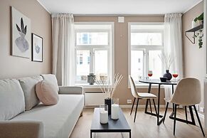 70 Degrees North Apartment