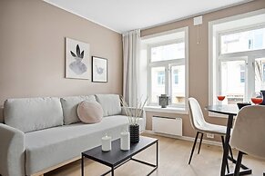 70 Degrees North Apartment