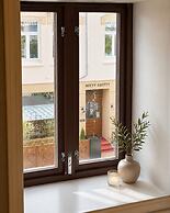 70 Degrees North Apartment