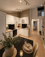70 Degrees North Apartment
