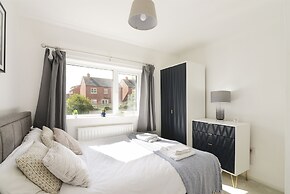 Alderton House