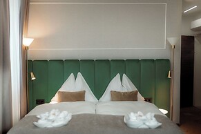 NED Hotel