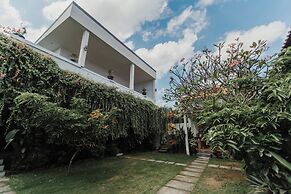 Dana's House