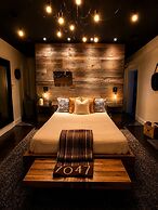 Lux Exec Home HFX Waterfront Pool Hot Tub