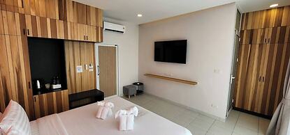 Lenny's Hotels