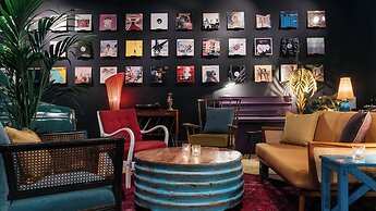 Ruby Zoe Hotel London by IHG