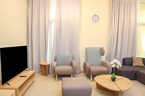 2 Bedroom Apartment- Azizi Plaza