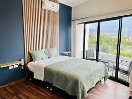 Central Suite Hotel