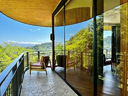 Suitree Experience Hotel