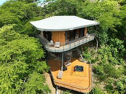 Suitree Experience Hotel