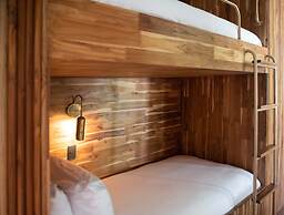 Suitree Experience Hotel