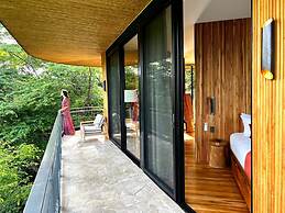 Suitree Experience Hotel