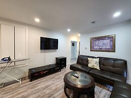 Sarla Villa Surrey