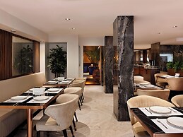 Shining Star Hotel