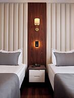 Shining Star Hotel