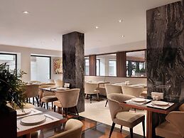 Shining Star Hotel