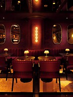 Shining Star Hotel