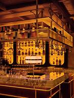 Shining Star Hotel