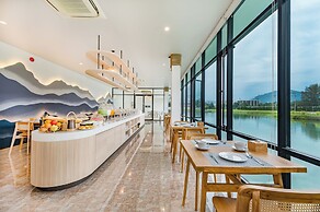 Wyndham Phuket Airport