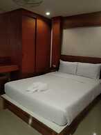 Lucky Inn Residency