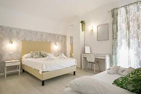White Candia Guesthouse