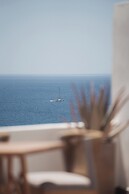 Armony Suites Milos
