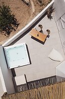 Armony Suites Milos