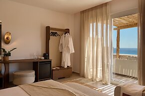 Armony Suites Milos