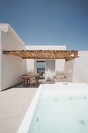 Armony Suites Milos