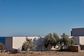 Armony Suites Milos