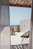 Armony Suites Milos