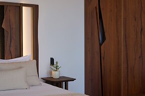 Armony Suites Milos