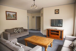 Cherry Lane Apartments
