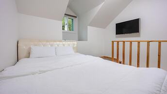 Gapyeong Topclouds Pet&spa Pension