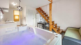 Gapyeong Topclouds Pet&spa Pension