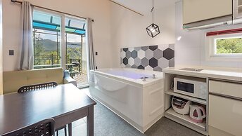 Gapyeong Topclouds Pet&spa Pension
