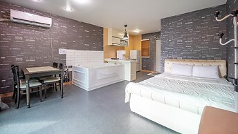 Gapyeong Topclouds Pet&spa Pension