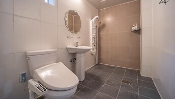 Gapyeong Topclouds Pet&spa Pension