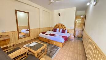 Hotel Purnima River View