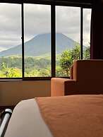 Arenal Roca Lodge