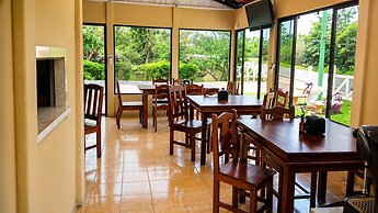 Arenal Roca Lodge
