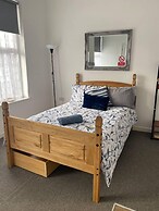 Charming 1-bed Studio in Coventry
