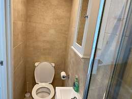 Charming 1-bed Studio in Coventry