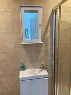 Charming 1-bed Studio in Coventry