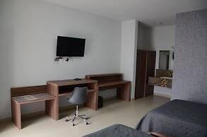 HOTEL MONARCA
