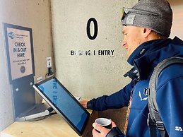 Peaky Riders Self Check-in Hotel